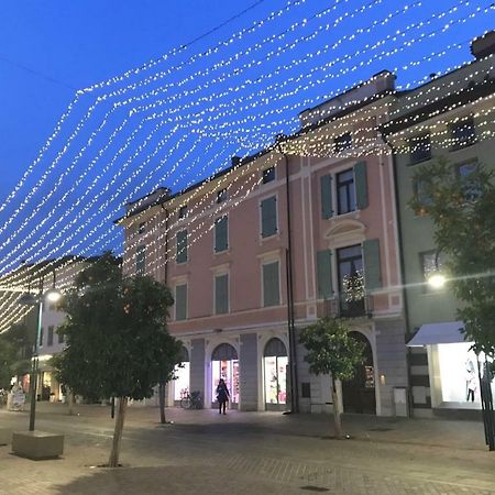 Casa Nika Apartment Riva del Garda Ngoại thất bức ảnh